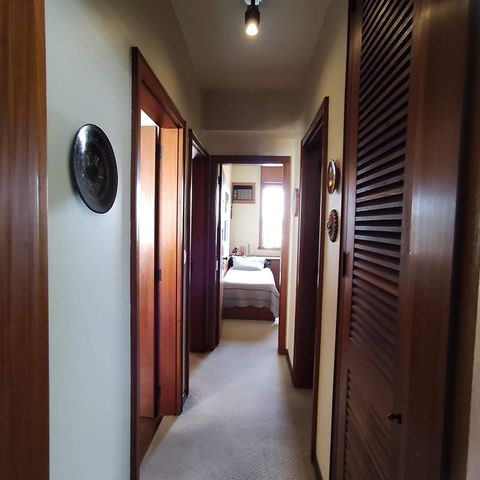 Apartamento à venda com 189m², 3 quartos e 2 vagasCorredor