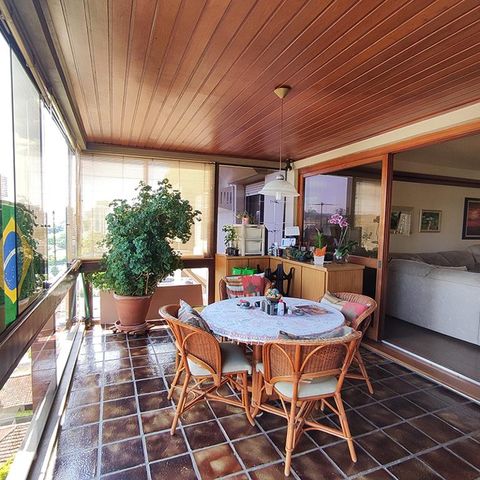 Apartamento à venda com 189m², 3 quartos e 2 vagasSacada gourmet