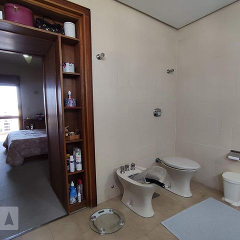 Apartamento à venda com 189m², 3 quartos e 2 vagasBanheiro da Suíte