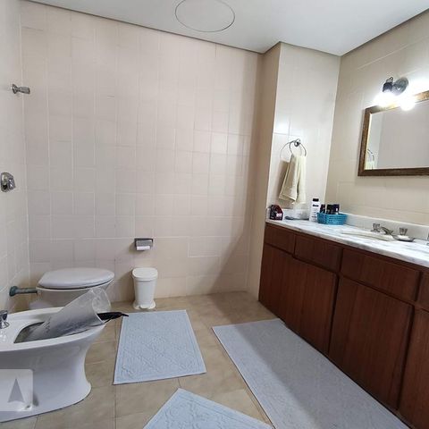 Apartamento à venda com 189m², 3 quartos e 2 vagasBanheiro da Suíte