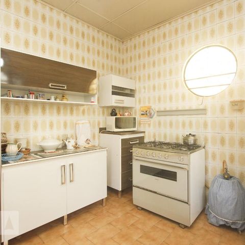 Casa à venda com 99m², 2 quartos e 5 vagasCOZINHA