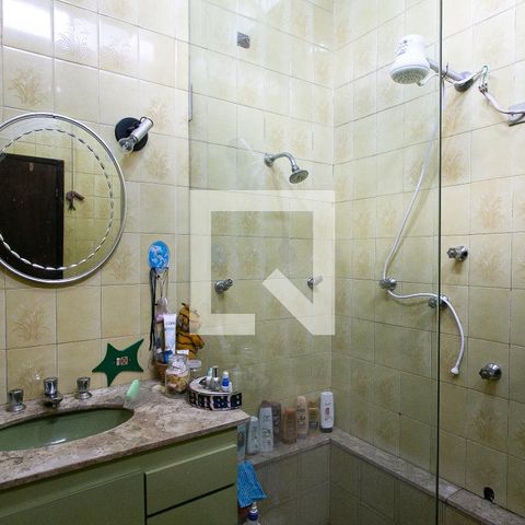Casa à venda com 172m², 4 quartos e 3 vagasCasa 1 - Banheiro