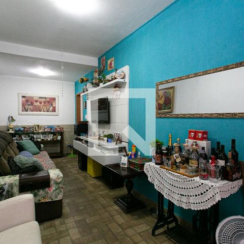 Casa à venda com 172m², 4 quartos e 3 vagasCasa 2 - Sala