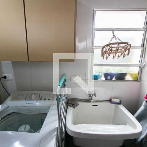 Casa à venda com 172m², 4 quartos e 3 vagasCasa 2 - Área de Serviço (Tanque)