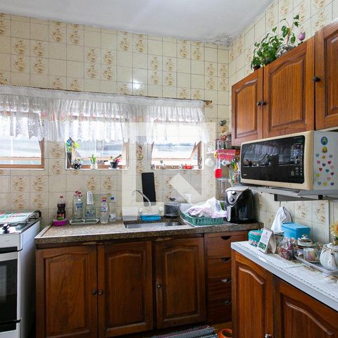 Casa à venda com 172m², 4 quartos e 3 vagasCasa 1 - Cozinha