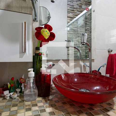 Casa à venda com 172m², 4 quartos e 3 vagasCasa 2 - Banheiro