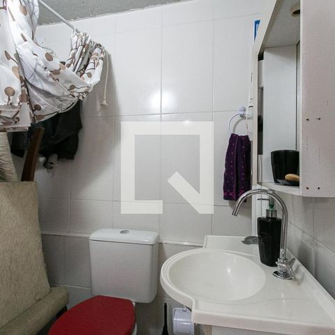 Casa à venda com 172m², 4 quartos e 3 vagasCasa 2 - Banheiro de Serviço