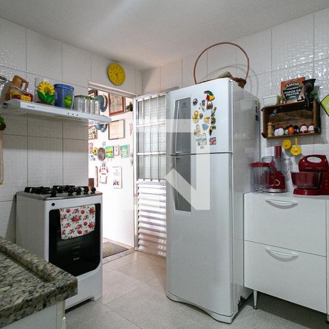 Casa à venda com 172m², 4 quartos e 3 vagasCasa 2 - Cozinha