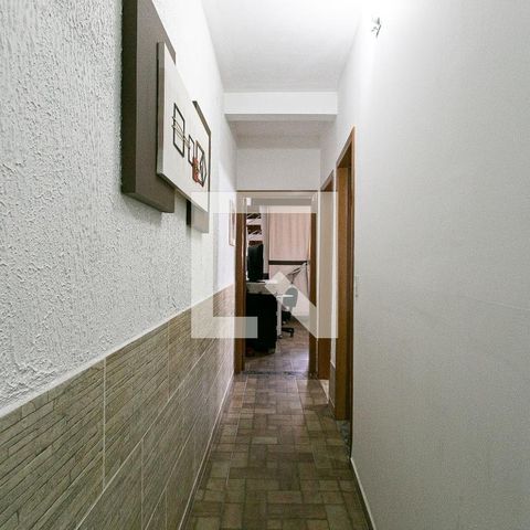 Casa à venda com 172m², 4 quartos e 3 vagasCasa 2 - Corredor