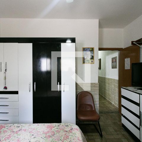 Casa à venda com 172m², 4 quartos e 3 vagasCasa 2 - Quarto