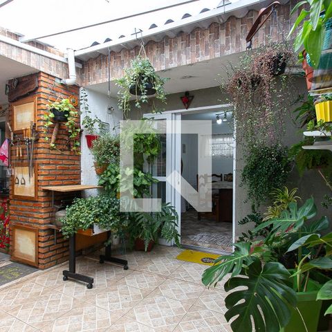 Casa à venda com 172m², 4 quartos e 3 vagasCasa 2 - Quintal e Churrasqueira