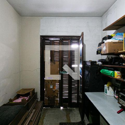 Casa à venda com 172m², 4 quartos e 3 vagasCasa 1 - Quarto 2