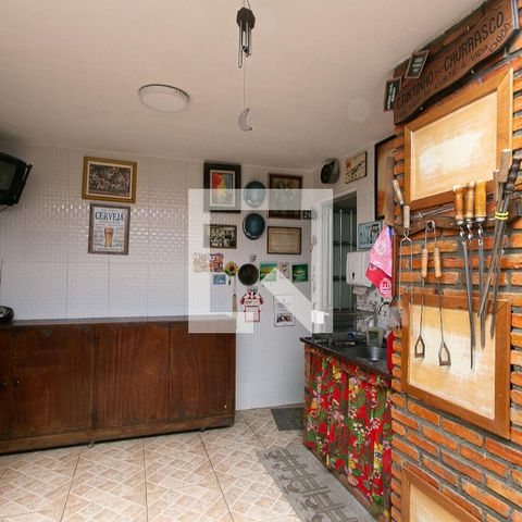 Casa à venda com 172m², 4 quartos e 3 vagasCasa 2 - Quintal e Churrasqueira