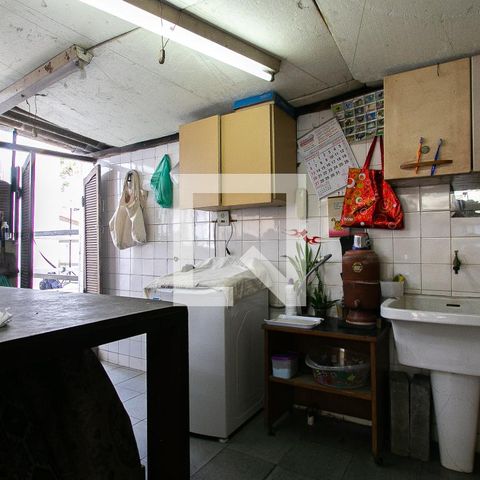 Casa à venda com 172m², 4 quartos e 3 vagasCasa 1 - Área de Serviço