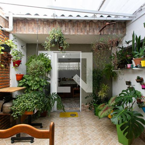 Casa à venda com 172m², 4 quartos e 3 vagasCasa 2 - Quintal e Churrasqueira