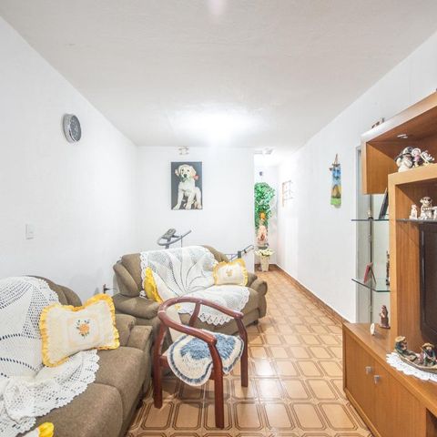 Casa à venda com 110m², 4 quartos e 1 vagaSala