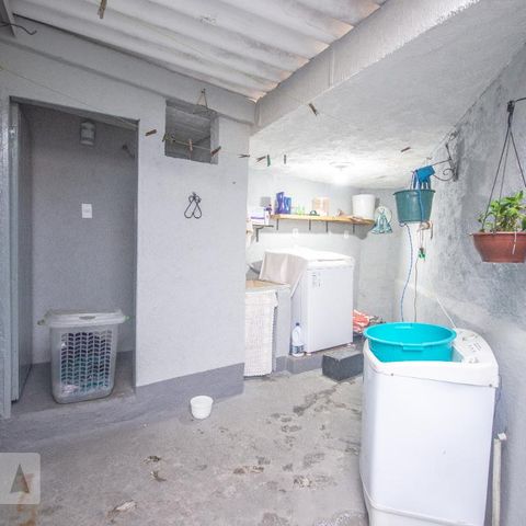 Casa à venda com 110m², 4 quartos e 1 vagaÁrea de Serviço