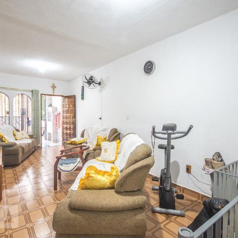 Casa à venda com 110m², 4 quartos e 1 vagaSala