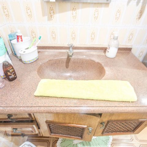 Casa à venda com 110m², 4 quartos e 1 vagaBanheiro