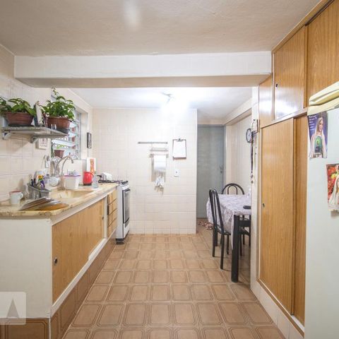 Casa à venda com 110m², 4 quartos e 1 vagaCozinha