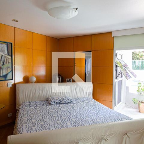 Casa à venda com 600m², 5 quartos e 4 vagasSuíte master