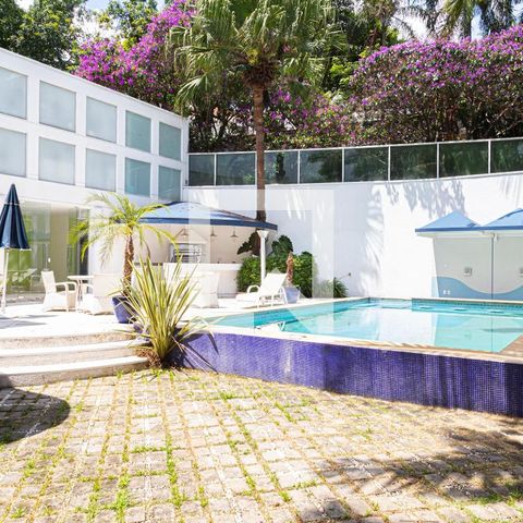 Casa à venda com 600m², 5 quartos e 4 vagasPiscina