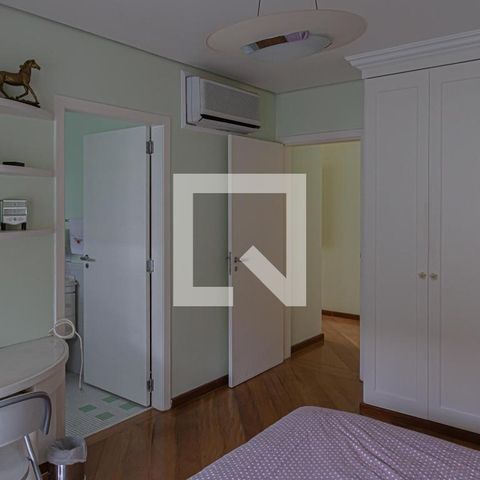 Casa à venda com 600m², 5 quartos e 4 vagasQuarto 3 - Suíte