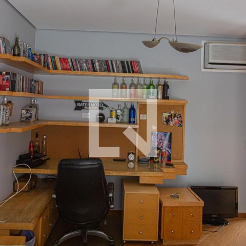 Casa à venda com 600m², 5 quartos e 4 vagasQuarto 2 - Suíte