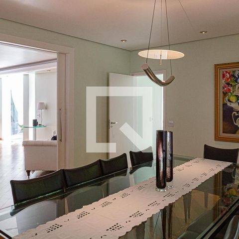 Casa à venda com 600m², 5 quartos e 4 vagasSala de Jantar