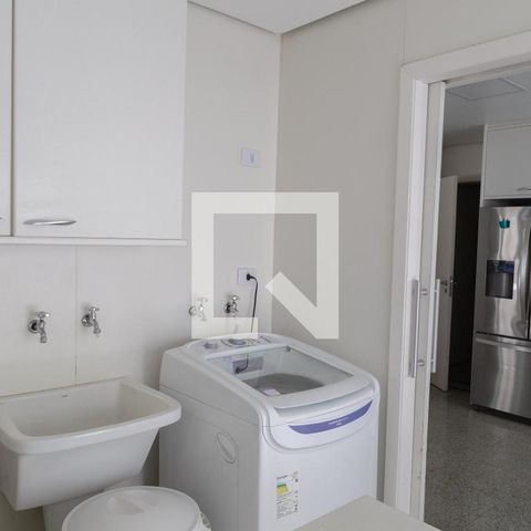 Casa à venda com 600m², 5 quartos e 4 vagasÁrea de Serviço