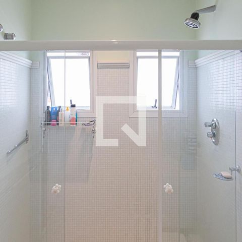 Casa à venda com 600m², 5 quartos e 4 vagasBanheiro da Suíte 3