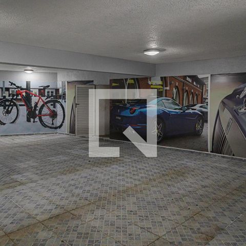 Casa à venda com 600m², 5 quartos e 4 vagasGaragem