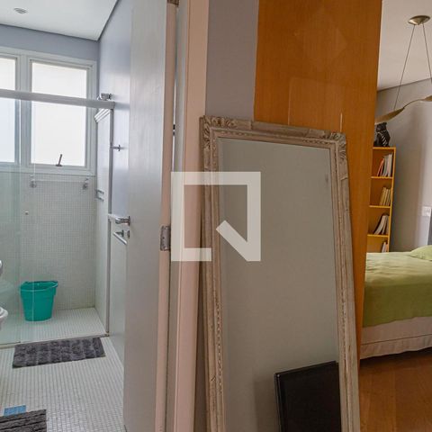 Casa à venda com 600m², 5 quartos e 4 vagasQuarto 2 - Suíte