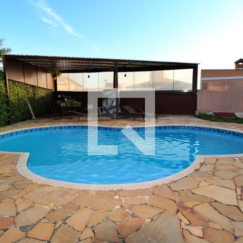Casa à venda com 788m², 9 quartos e 10 vagasPiscina/ Área de sol