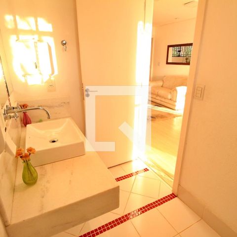 Casa à venda com 788m², 9 quartos e 10 vagasBanheiro Social