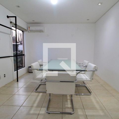Casa à venda com 788m², 9 quartos e 10 vagasQuarto 3