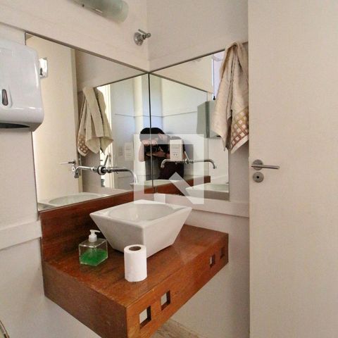 Casa à venda com 788m², 9 quartos e 10 vagasLavabo