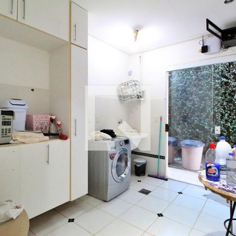 Casa à venda com 788m², 9 quartos e 10 vagasÁrea de Serviço