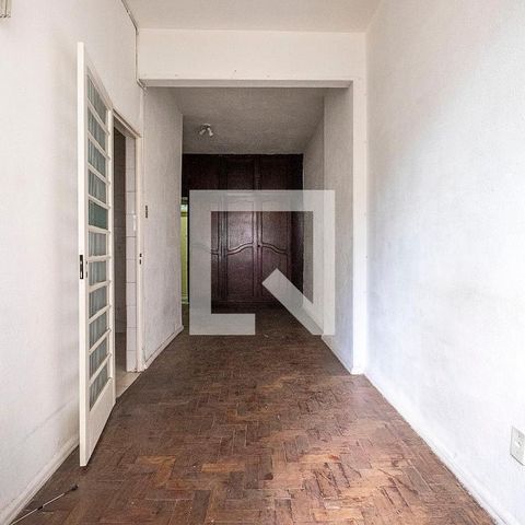 Apartamento à venda com 40m², 1 quarto e sem vaga Apartamento à venda com 40m², 1 quarto e sem vagaSala/Quarto