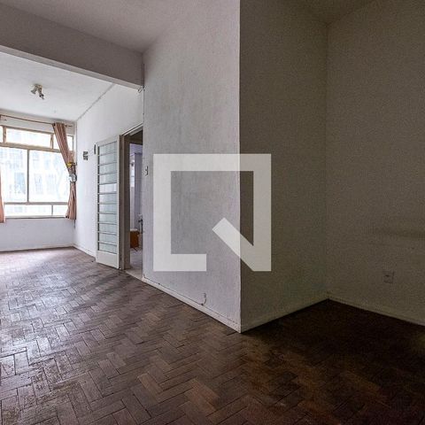 Apartamento à venda com 40m², 1 quarto e sem vaga Apartamento à venda com 40m², 1 quarto e sem vagaSala/Quarto