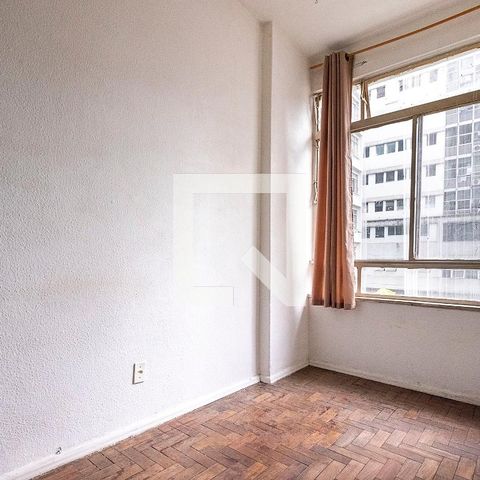 Apartamento à venda com 40m², 1 quarto e sem vaga Apartamento à venda com 40m², 1 quarto e sem vagaSala/Quarto