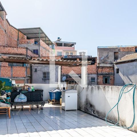 Casa à venda com 200m², 4 quartos e sem vagaQuintal