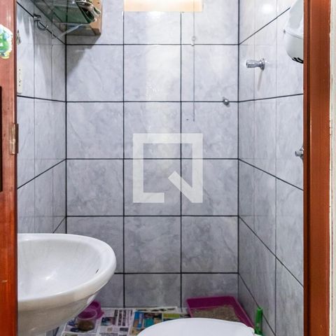Casa à venda com 200m², 4 quartos e sem vagaLavabo