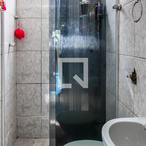 Casa à venda com 200m², 4 quartos e sem vagaBanheiro
