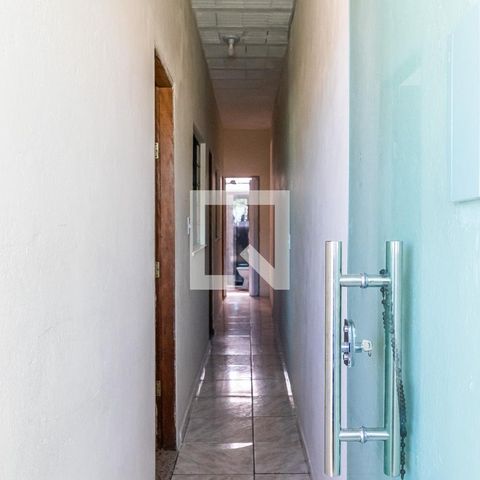 Casa à venda com 200m², 4 quartos e sem vagaCorredor
