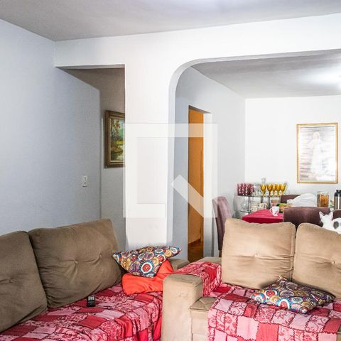 Casa à venda com 200m², 4 quartos e sem vagaSala