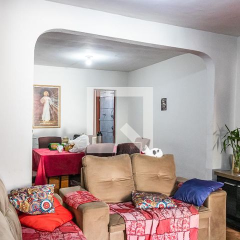 Casa à venda com 200m², 4 quartos e sem vagaSala