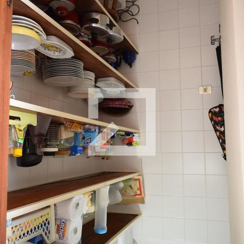 Casa à venda com 328m², 3 quartos e 8 vagasDispensa