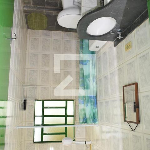 Casa à venda com 328m², 3 quartos e 8 vagasBanheiro Casa 2