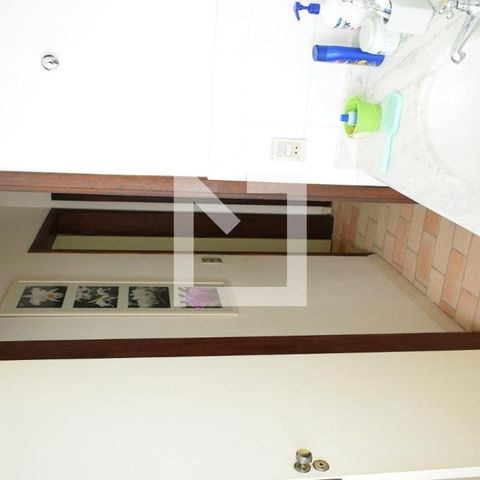 Casa à venda com 328m², 3 quartos e 8 vagasBanheiro Social